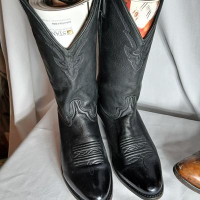 Two pair of leather soled Cowboy boots Tony Llama size 9