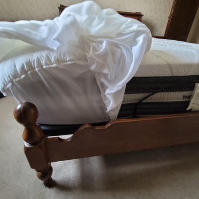 Newer queen bad and frame