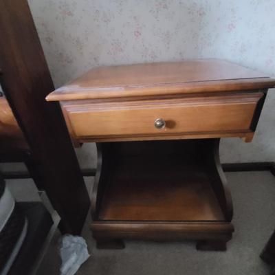 2 bedside tables