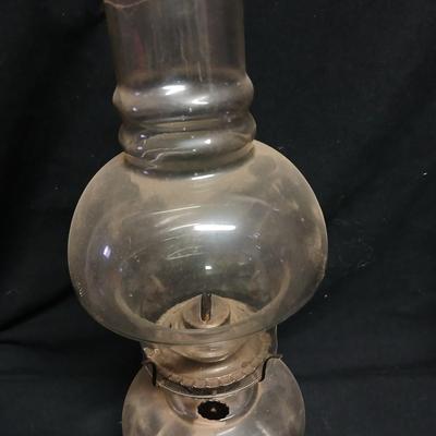 Vintage Lamplight Farms Hurricane Glass Oil Lamp
