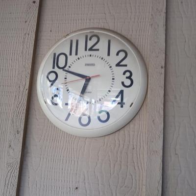 Yard & Garden decorations - thermometer - vase - welcome sign and more