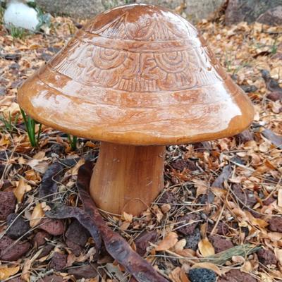 Ceramic Garden mushroom two-piece