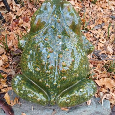 Large ceramic garden frog