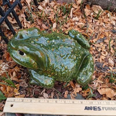 Large ceramic garden frog