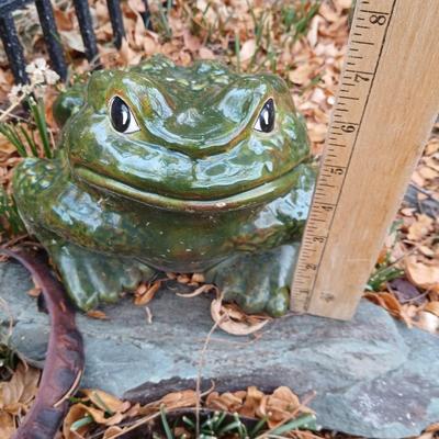 Large ceramic garden frog