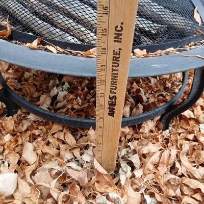 outdoor fire pit with screen cover