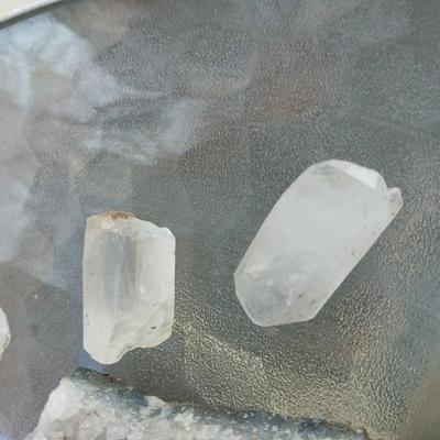 Amythyst and quartz crystals