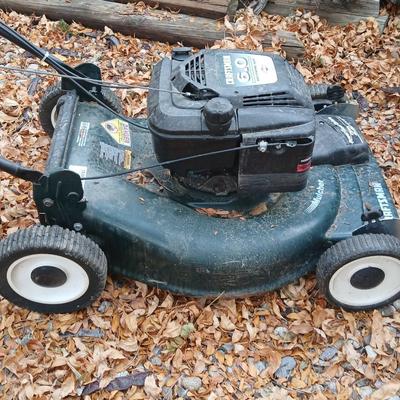 Craftsman 6.0 push lawnmower with gas can