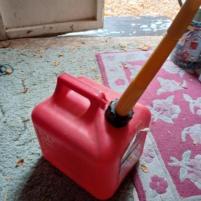 Craftsman 6.0 push lawnmower with gas can