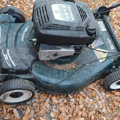 Craftsman 6.0 push lawnmower with gas can