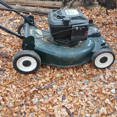 Craftsman 6.0 push lawnmower with gas can
