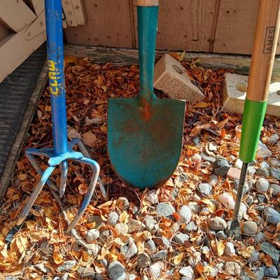 Yard tools - Ames weeder, small shovel, and a Garden claw