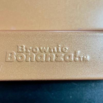 Brownie Bananza 3-Piece Baking Pan
