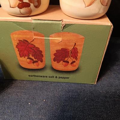 4 SETS OF SALT/PEPPER SHAKERS AND MORE