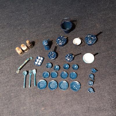 MINIATURE GRANITE WARE DISHES, POTS & PANS PLUS MORE