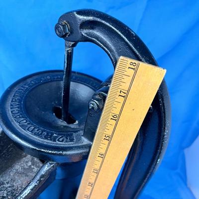 Lot 456 Cast Iron Water Pump