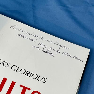 Lot 463 Coffee Table book on Quilts