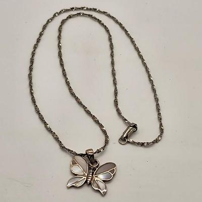 LOT 14:: 925 Italy Twisted Silver chain 17.5" L with 925 Mother of Pearl Pendant and Pair of Abolone and Black Coral Pierced Earrings