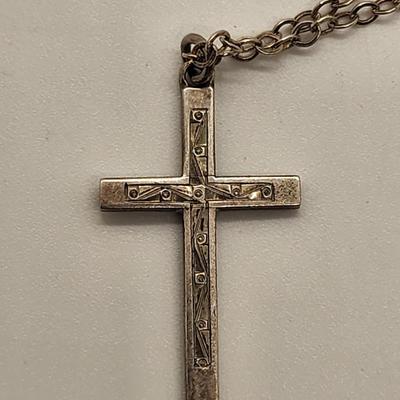LOT 15:: Vintage Sterling 24"L Chain with Sterling Cross and Unmarked Jesus Jubilee Medal 1933-1934Medal