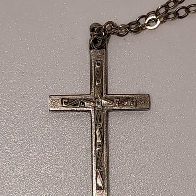 LOT 15:: Vintage Sterling 24"L Chain with Sterling Cross and Unmarked Jesus Jubilee Medal 1933-1934Medal