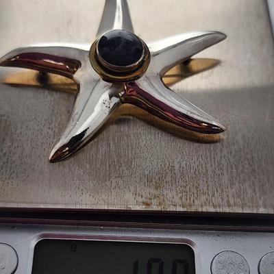 LOT 18:: Vintage Big Bold Beautiful Taxco Mexico Starfish Brooch Black Onyx center with gold vermeil highlights 18gtw
