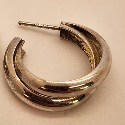 LOT 21:: 3 pairs of Vintage Sterling Silver 925 Pierced Earrings 13.2g