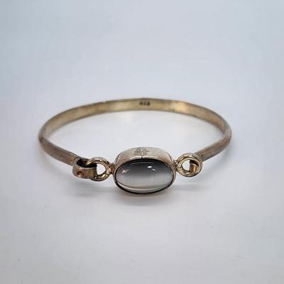 LOT 26 :: 925 Mexico Sterling Silver Hinged Gemstone Bangle Bracelet - 19.7gtw