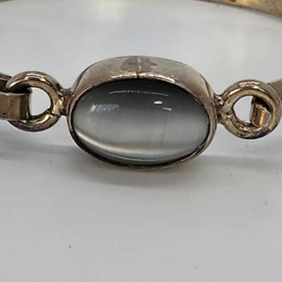 LOT 26 :: 925 Mexico Sterling Silver Hinged Gemstone Bangle Bracelet - 19.7gtw