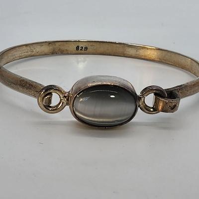 LOT 26 :: 925 Mexico Sterling Silver Hinged Gemstone Bangle Bracelet - 19.7gtw