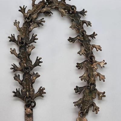 LOT 28:: 36.5g Sterling Silver 925 Frog Bracelet