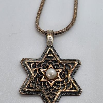 LOT 30:: Vintage Sterling Silver 925 Two tone Star of David Pearl Pendant Necklace - 16" Rope Chain