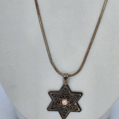 LOT 30:: Vintage Sterling Silver 925 Two tone Star of David Pearl Pendant Necklace - 16" Rope Chain