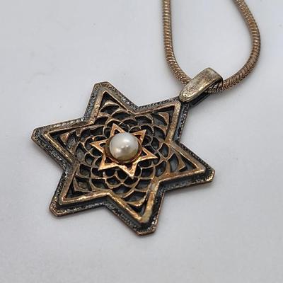 LOT 30:: Vintage Sterling Silver 925 Two tone Star of David Pearl Pendant Necklace - 16" Rope Chain