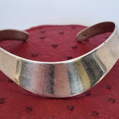 LOT:: Sterling Silver Bracelets- Classis Wave Cuff, I7" L Italian balls on rope chain and 7" L Comedy tragedy theater masks 30.8g