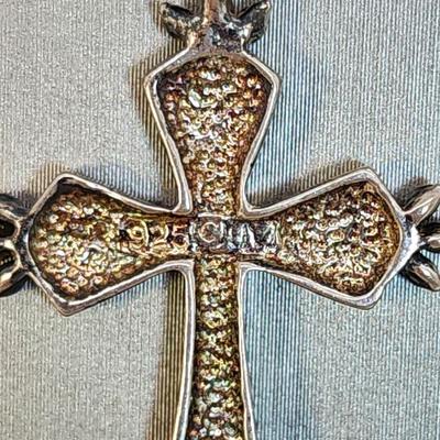 LOT 35 :: Vintage Sterling Silver Cross on 16" Chain 925 Italy