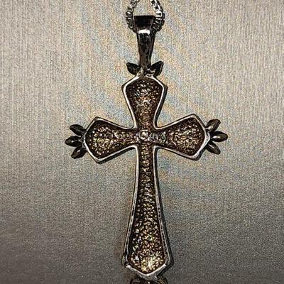 LOT 35 :: Vintage Sterling Silver Cross on 16" Chain 925 Italy