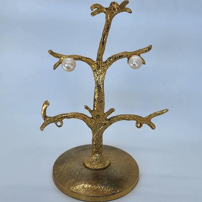 LOT 40 :: BEAUTIFUL Yellow gold 10-11 mm Cultured Freshwater Pearl Stud Earrings- New in original box!