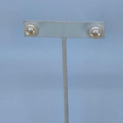 LOT 40 :: BEAUTIFUL Yellow gold 10-11 mm Cultured Freshwater Pearl Stud Earrings- New in original box!