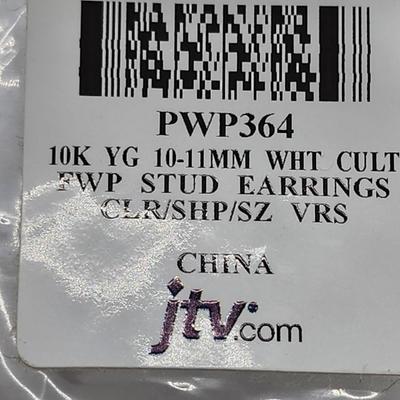 LOT 40 :: BEAUTIFUL Yellow gold 10-11 mm Cultured Freshwater Pearl Stud Earrings- New in original box!