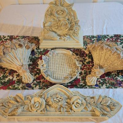 LOT:: 42 Vintage Shabby Chic Wall Hangings