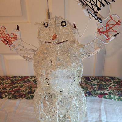 LOT:: 45 Animatronic Light Up Snowman