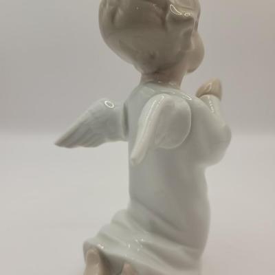 LOT:: 48 Lladro "Praying Angel" #4538