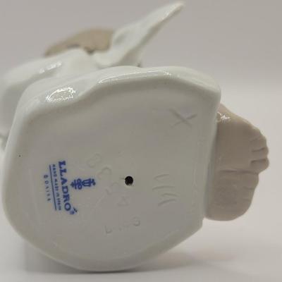 LOT:: 48 Lladro "Praying Angel" #4538