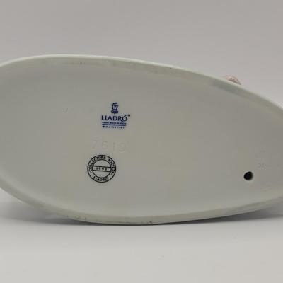 LOT:: 49 Lladro "All Aboard" #7619