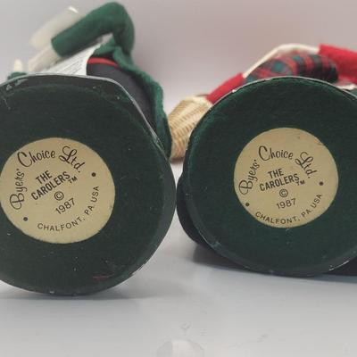 LOT:: 53 Vintage Byers Choice Carolers