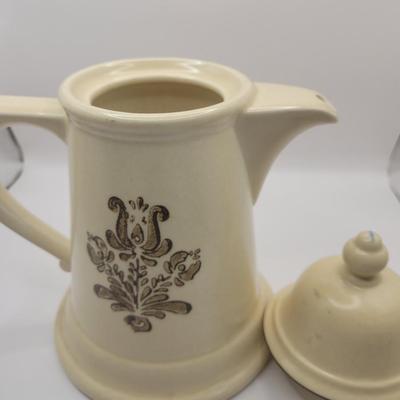 LOT:: 59 Pfaltzgraff Teapot & Roseville Pottery Wash Basin & Pitcher