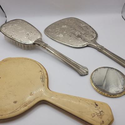 LOT:: 60 Vintage Vanity Lot- Mirrors & Crystal Knobs