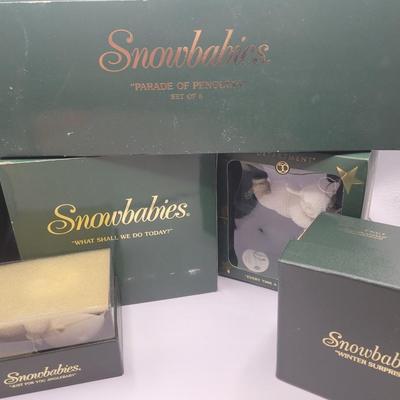 LOT:: 66 Snowbabies "What Shall We Do Today" & "Parade Of Penguins" & "Winter Surprise" &...
