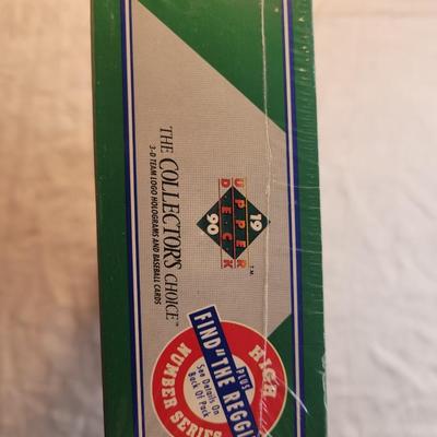 LOT:: 67 SEALED Upper Deck Baseball Cards 1990 Edition