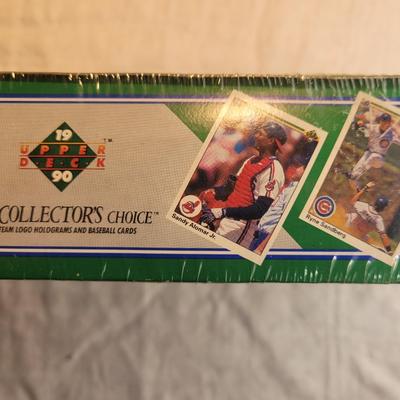 LOT:: 71 SEALED Upper Deck Baseball 1990 Edition